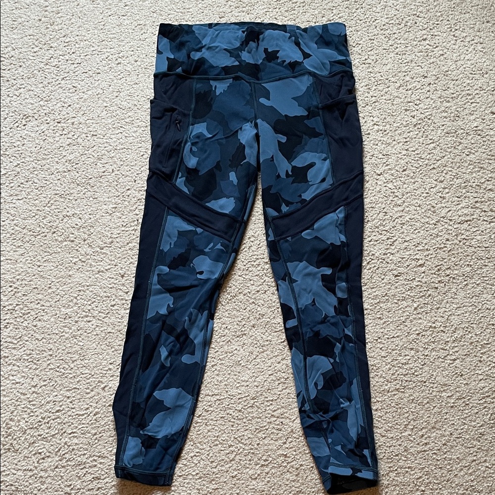 Athleta Blue & Navy Camo Performance Leggings